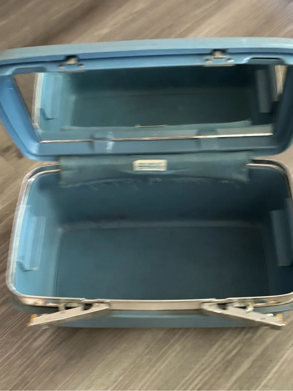 Light Blue Samsonite Women's Train Case Cosmetic Bag USED
